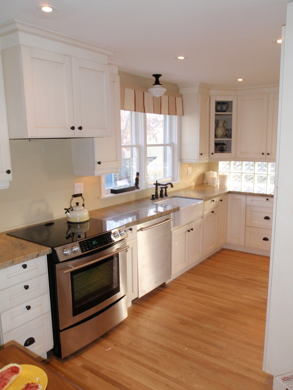 Kitchen renovation in Barrie: Kitchen Cabinets - Home renovation ...